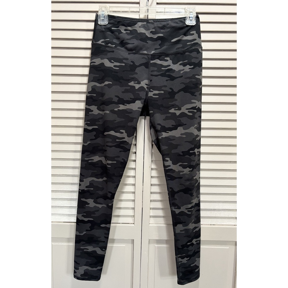 Maurices Black/Gray Camo Band Waist Crop Leggings Size Small‎ Pockets